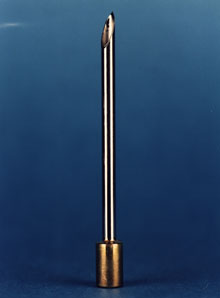 Inflation needle with round mount